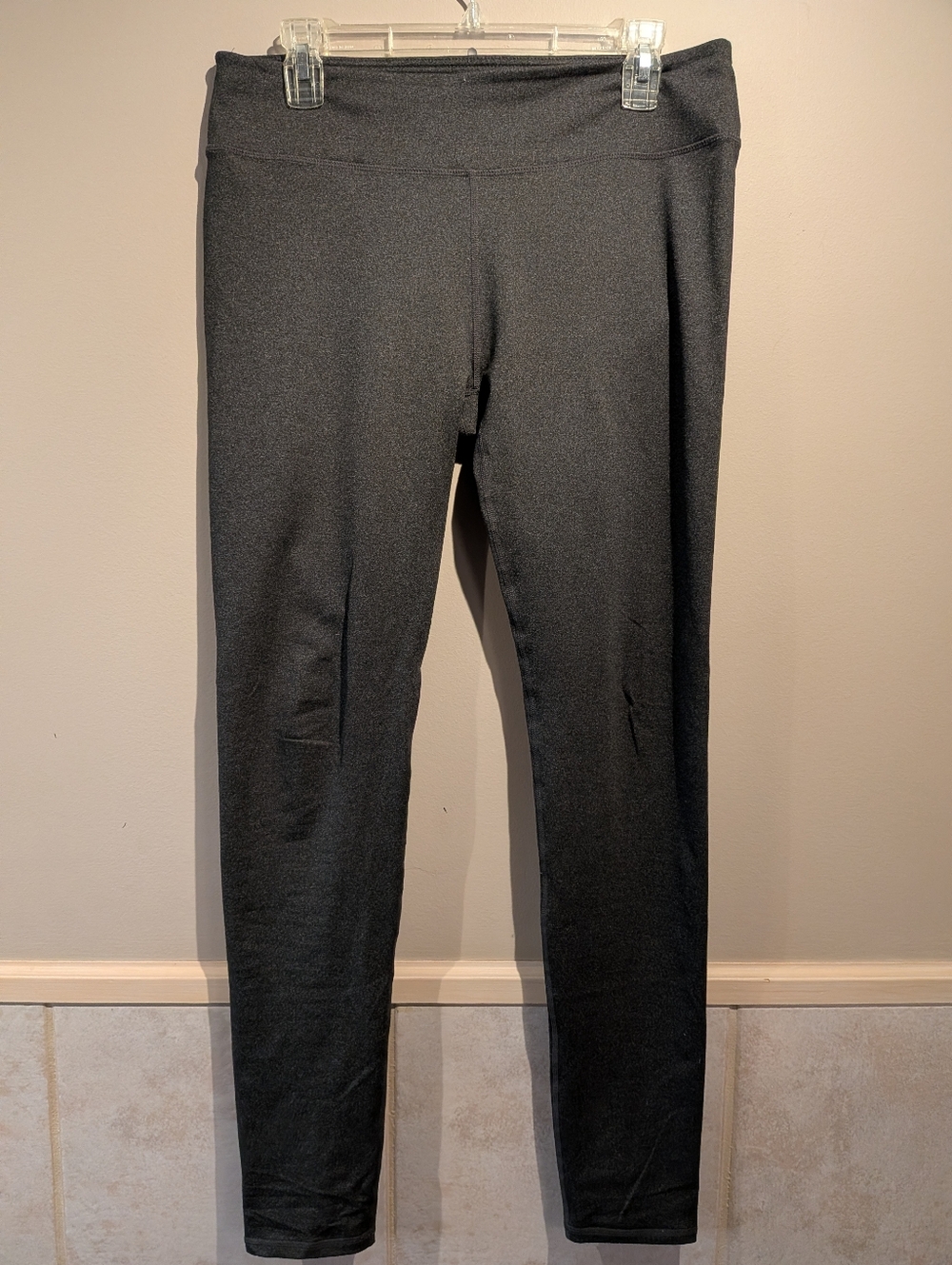 Fabletics, 7/8 Length Salar Leggings, Charcoal, Size L